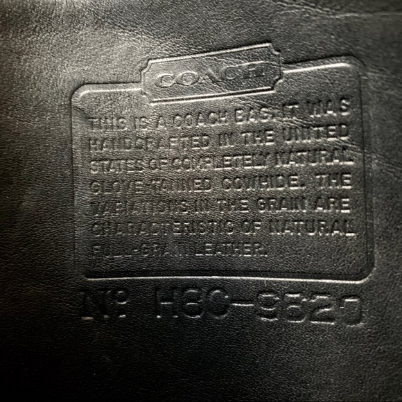 On Hold. Vintage Coach Crossbody - Picture 5 of 14